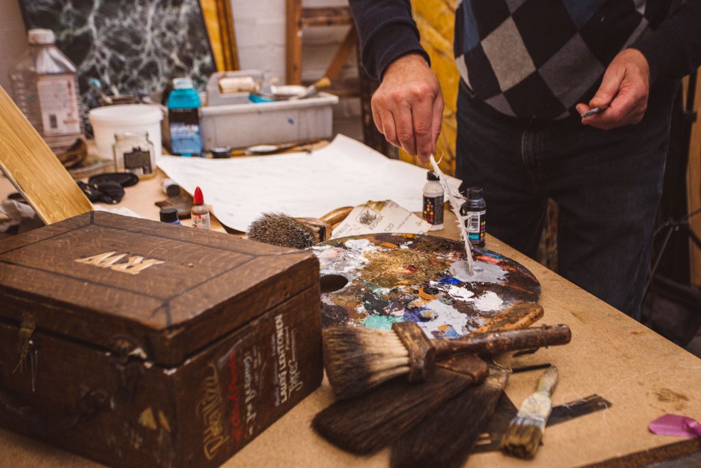 How to Create Realistic Faux Wood Grain Using Polyvine Acrylic Scumble ...